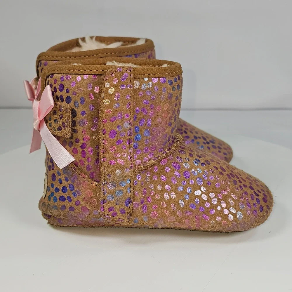 UGG Jesse Bow II Metallic Dots Chestnut Suede Infant‎ Boots 1121046I Size 4/5